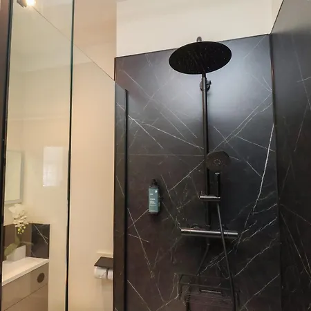 2 Bedroom Deluxe Appartement *