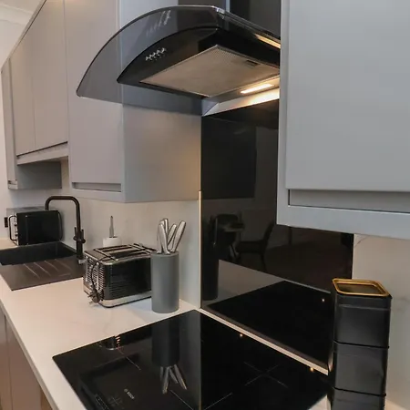 2 Bedroom Deluxe * Scarborough