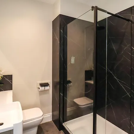 2 Bedroom Deluxe Daire