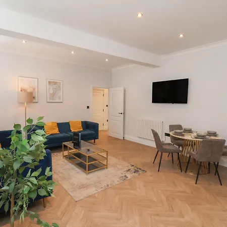 Daire 2 Bedroom Deluxe Scarborough